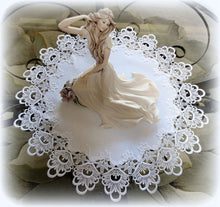 25 Lace White Flower Doily Table Topper Round Dresser Scarf European Home