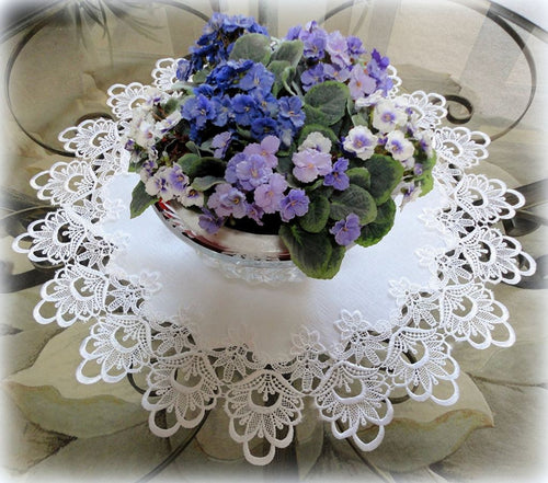 25 Lace White Flower Doily Table Topper Round Dresser Scarf European Home