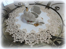 Lace Doilies Set Of Six Sampler Pack Dresser Topper Lot Home