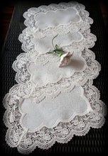 Royal Rose European Lace White Place Mats Doilies Retangular Set Of Four Home